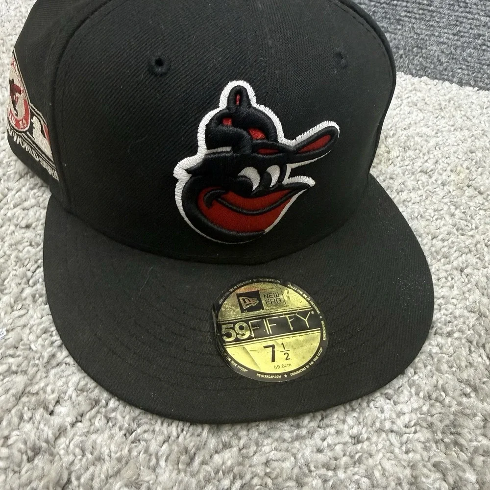 New Era Baltimore Orioles black fitted hat cap men's size 7.5‎ (misprint) DIRTY